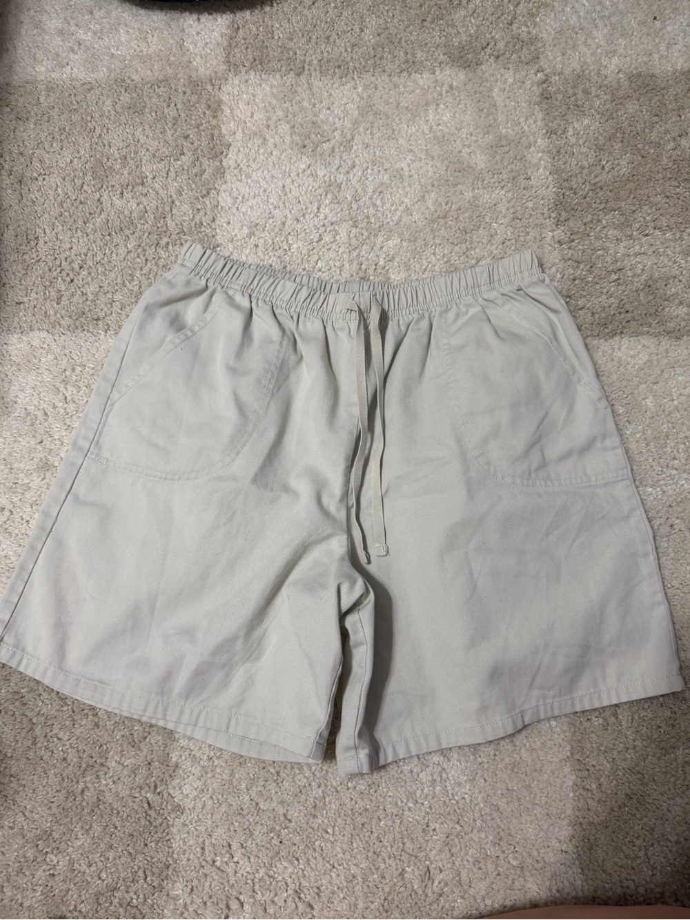 White Stag Beige Drawstring Pull-On Shorts Size Medium 8/10